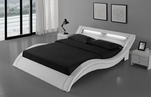 Estructura de cama de imitación con LED integrados 140 x 190 cm Blanco