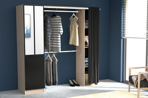 vestidor de madera industrial con cortina negra