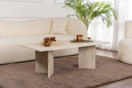 Ambiente de mesa de centro rectangular con topi de travertino concept u