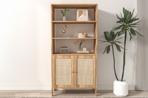 Aparador Cange con puertas efecto caña y 3 estantes rectangulares de madera clara concept u