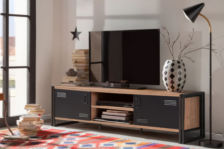 Mueble de televisión industrial con armarios Skarm