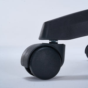 Silla gaming con reposapiés color blanco Altair Zoom y volante concept u
