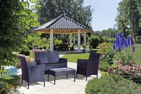 Conjunto de jardín de 4 plazas de resina trenzada sobre fondo blanco Negro y negro