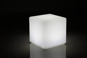 Cubo de jardín con LED