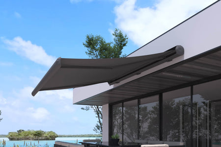 Toldo motorizado de 2840 x 2700 mm gris