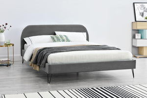 Estructura de cama de terciopelo gris y patas negras de 140